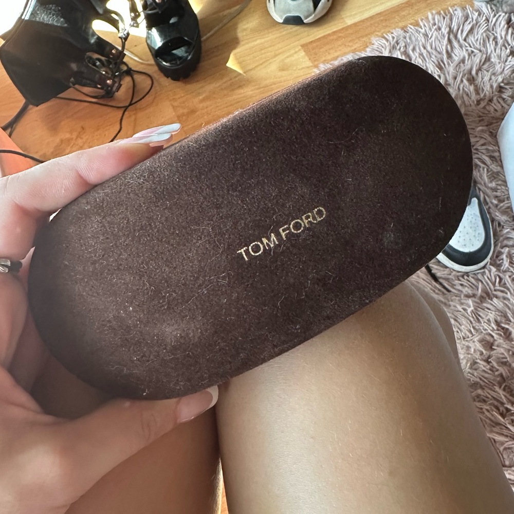 TOM FORD SUNGLASSES CASE